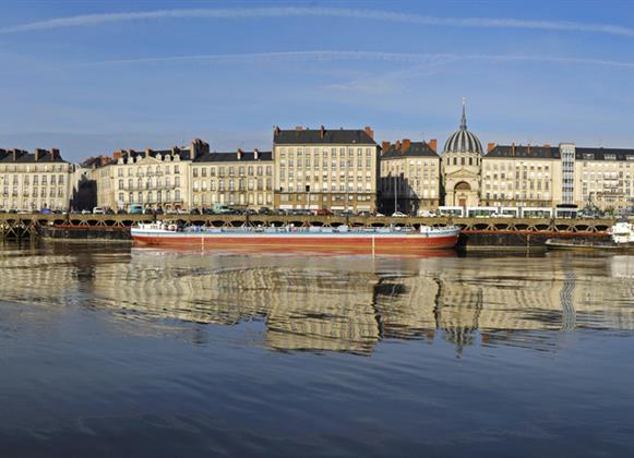 Visite de Nantes, à 1h de l'Hôtel Le Royalty à Angers - 