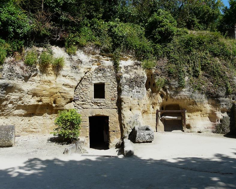 Maisons troglodytiques à Rochemenier - 