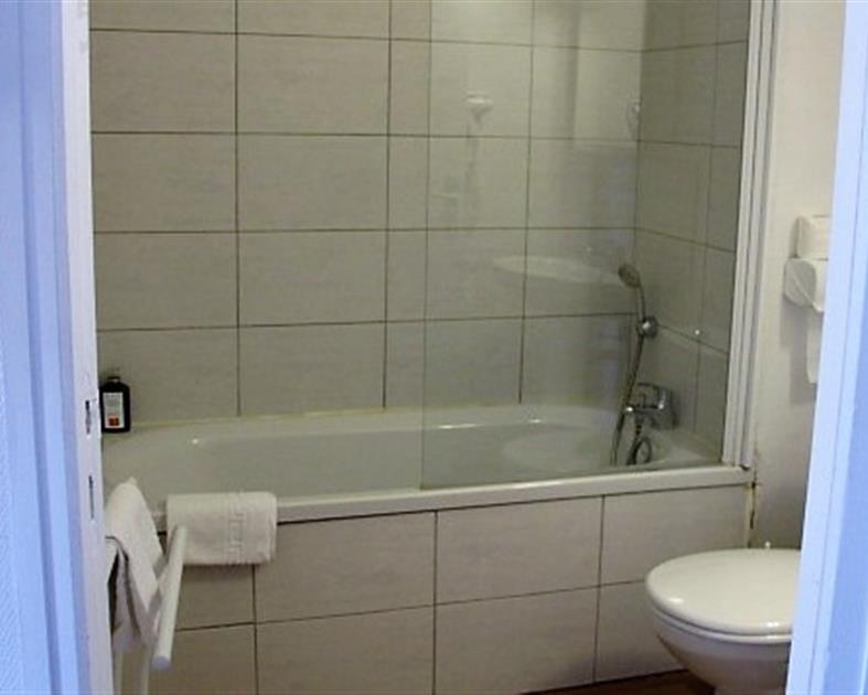 Salle de Bain - Hôtel Royalty Angers - 