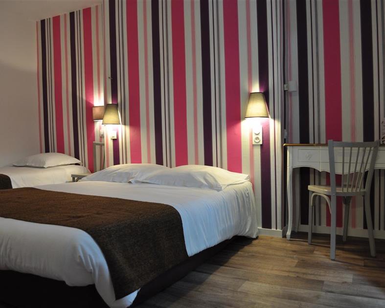 welcome le royalty angers - 