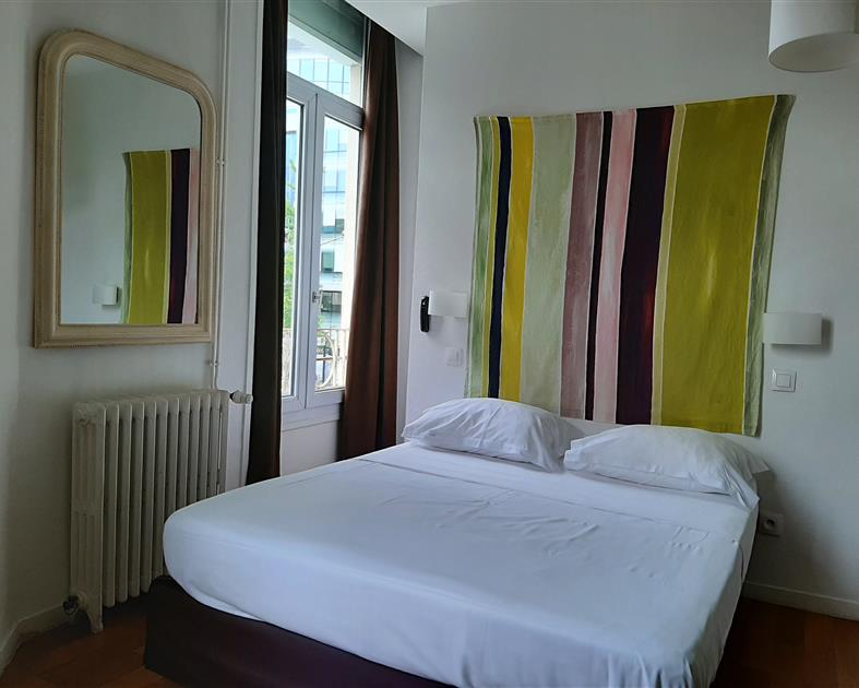 Chambre simple le Hôtel Royalty Angers - 