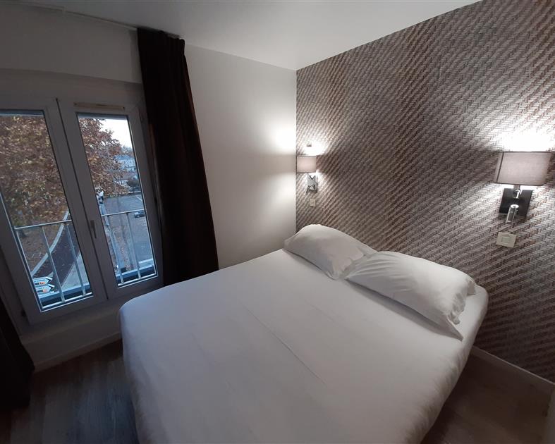 Chambre double le Hôtel Royalty Angers - 